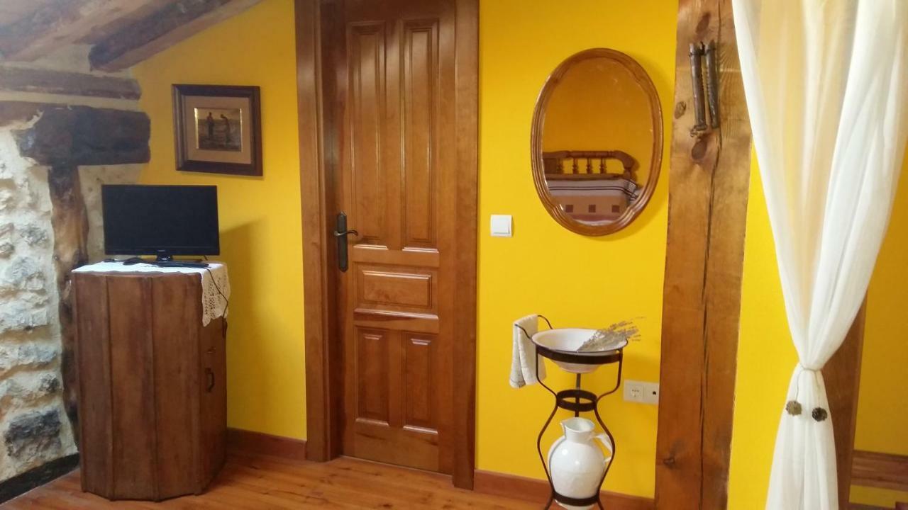 Bed and Breakfast Casa Rural Calle Real Torremocha de Ayllón Exterior foto