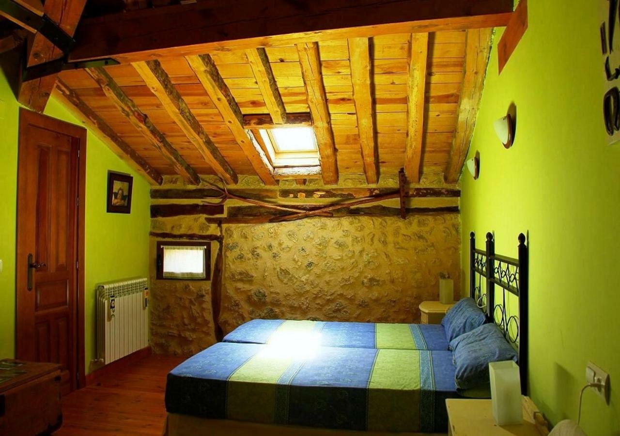 Bed and Breakfast Casa Rural Calle Real Torremocha de Ayllón Exterior foto